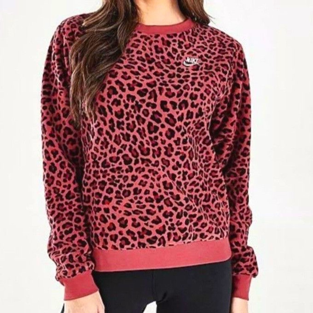 Gorgeous leopard print sweatshirt by Nike